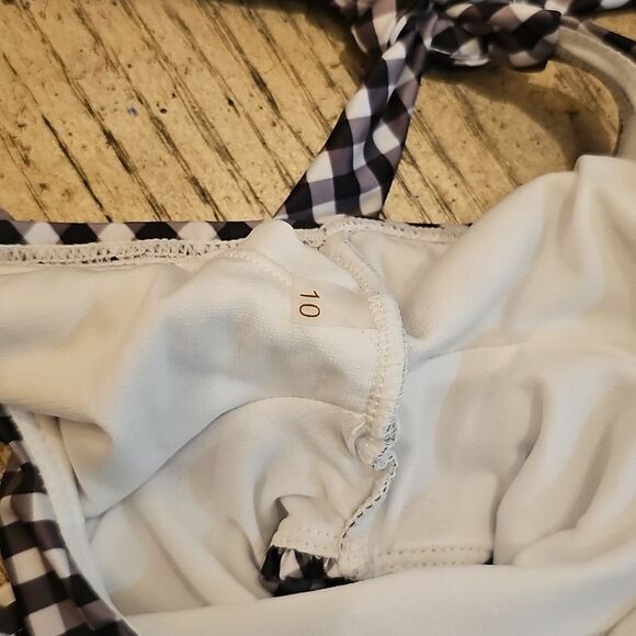Black and White Gingham Bikini Set Size 10 - Picture 7 of 9